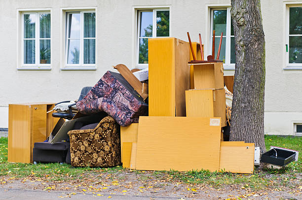 Best Yard Waste Removal  in Beachwood, OH